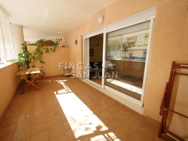 Piso en venta en San Juan de Alicante, Centro. Piso en venta en Centro, 2 dormitorios. Pisos San Juan de.