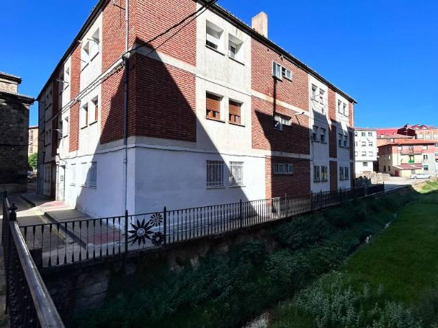 Piso en Venta en San Leonardo de Yagüe