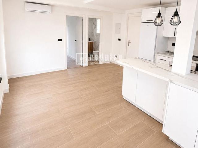 Piso en venta en San Martín de Valdeiglesias. VIVIENDA CON UN DORMITORIO JUNTO AL PANTANO TOTALMENTE REFORMADA. Pisos San Martín de.