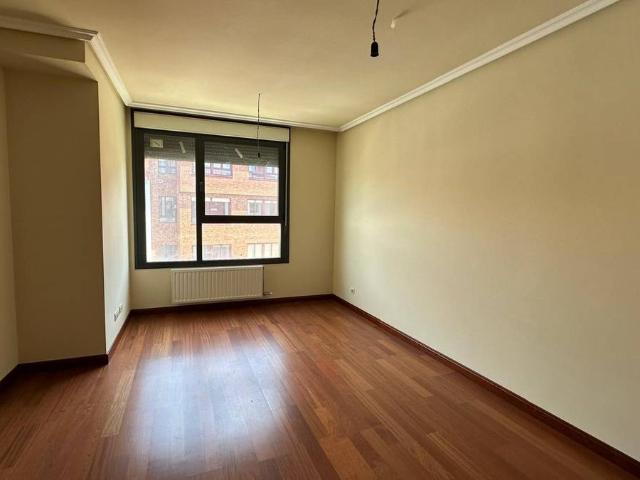 Piso en Venta en San Pedro de la Fuente