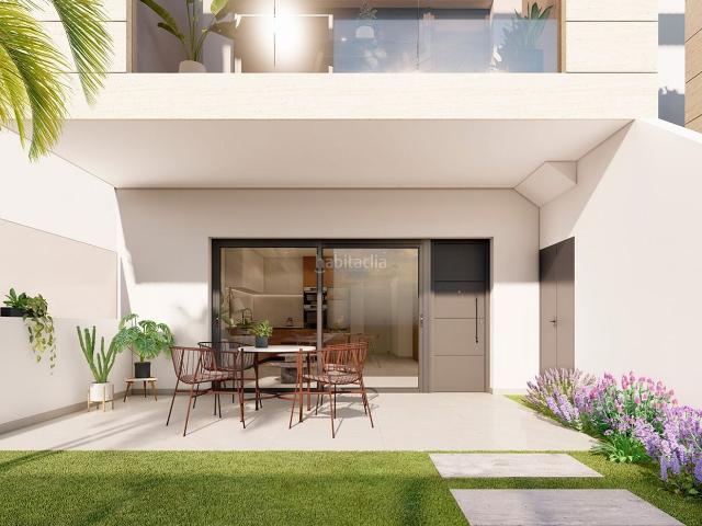 Piso en venta en San Pedro del Pinatar, Los Cuarteros. Apartamento de 2 dormitorios en venta en San Pedro del Pinatar, con piscina. Pisos San Pedro del.