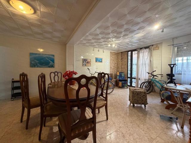 Piso en venta en San Pedro del Pinatar, Los Cuarteros. Bajo para reformar a pocos metros del mar en Lo Pagan. Pisos San Pedro del.