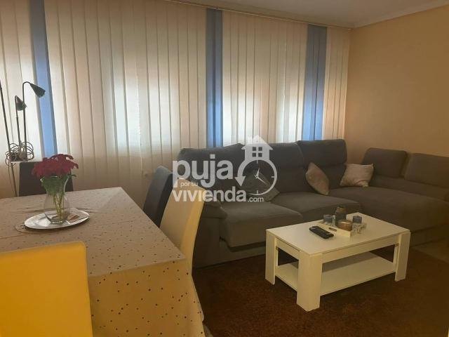 Piso en Venta en Sansomendi