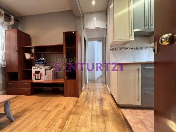 Piso en venta en Santurtzi, Villar San Juan La Magdalena. Muy luminoso, para entrar a vivir. Pisos.