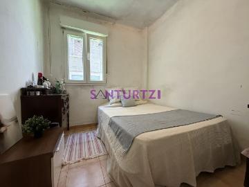 Piso en venta en Santurtzi, Villar San Juan La Magdalena. Oportunidad inversores. Pisos.