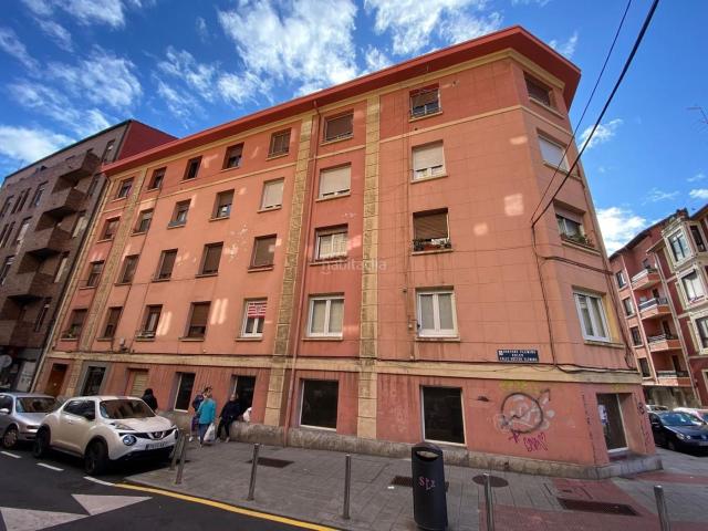 Piso en venta en Santurtzi, Centro. EXCLUSIVA! PISO EN VENTA EN LAS VIÑAS TODO EXTERIOR ULTIMO PISO. Pisos.