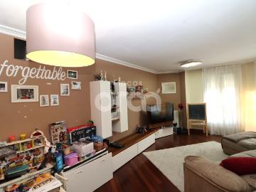 Piso en venta en Santurtzi, La Txitxarra Murrieta Parke Santurtzi. Dos Dormitorios, Dos Baños, Exterior, Garaje directo y Trastero. Pisos.