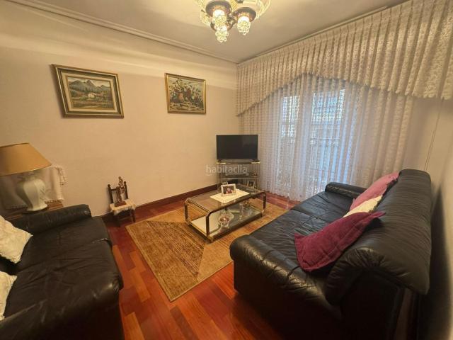 Piso en venta en Santurtzi, Las Viñas. TRES HABITACIONES CON TERRAZA Y ASCENSOR EN KABIEZES, A TAN SÓLO 5 MINUTOS DEL CENTRO. Pisos.