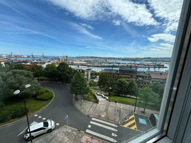 Piso en venta en Santurtzi, Mamariga. VIVIENDA CON PRECIOSAS VISTAS DESPEJADAS AL PUERTO DE SANTURTZI. Pisos.