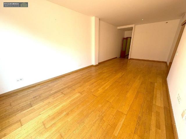 Piso en venta en calle De L'arxiu de Simancas, Sant Carles de la Ràpita, de 87 m² 3 habitaciones por 211.900