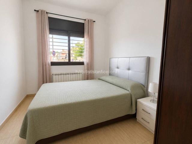 Piso en venta en Sant Celoni. Piso en venta en Sant Celoni patio y Parquing. Pisos Sant.