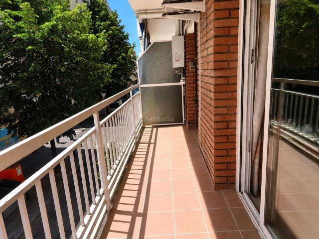 Piso en venta en Calella. Piso completo con dos dormitorios dobles en pleno centro. Pisos.