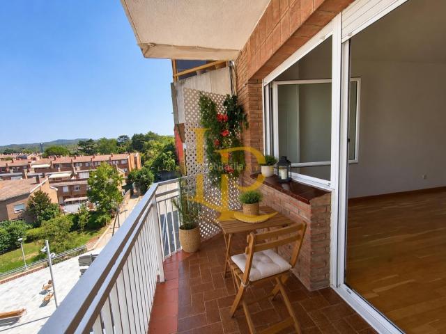 Piso en venta en Sant Cugat del Vallès, Centre Estació. PISO CON AMPLITUD, LUZ Y CONFORT EN SANT CUGAT DEL VALLÈS. Pisos Sant Cugat del.