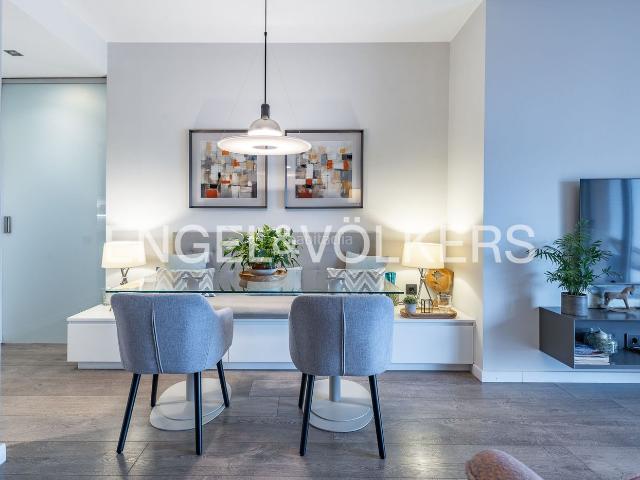 Piso en venta en Sant Cugat del Vallès, El Coll. Elegante apartamento rehabilitado con terraza al lado del Monestir. Pisos Sant Cugat del.