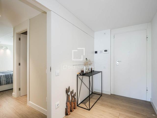 Piso en venta en Sant Cugat del Vallès, Golf Can Trabal. Piso en excelentes condiciones de 5 dormitorios con 150 m de terraza en venta en GolfCan Trabal. Pisos Sant Cugat del.
