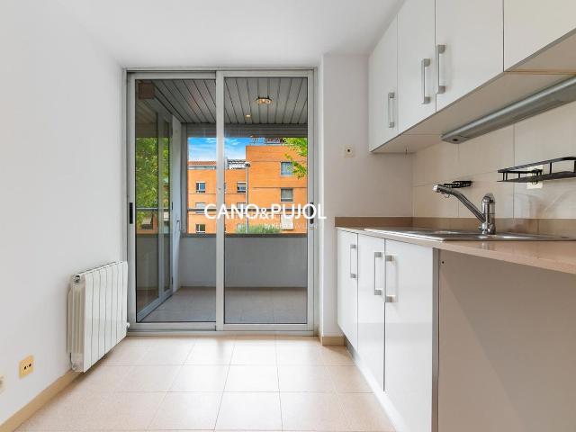 Piso en venta en Sant Cugat del Vallès, Roquetes Can Magí. PISO EN CAN MAGI DE 2 HABITACIONES. Pisos Sant Cugat del.
