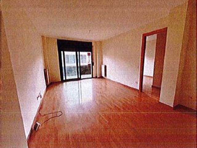 Piso en venta en Sant Andreu de la Barca, de 75 m² 2 habitaciones por 179.000