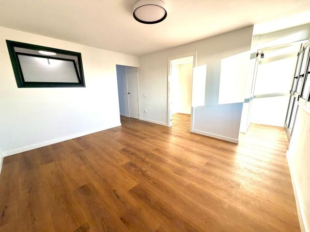 Piso en venta en Sant Adrià de Besòs, La Catalana. Piso reformado con vistas abiertas en Besòs, Barcelona. Pisos Sant Adrià de.
