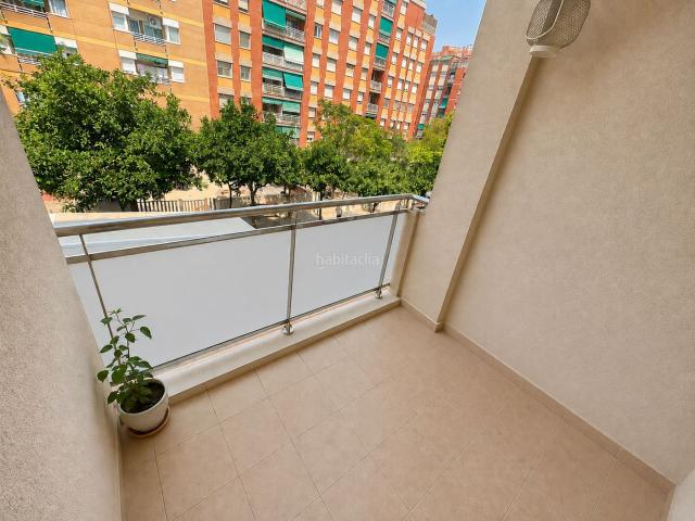 Piso en venta en Sant Boi de Llobregat, Vinyets Molí Vell. LUMINOSO PISO CON ASCENSOR EN SANT BOI DE LLOBREGAT. Pisos Sant Boi de.