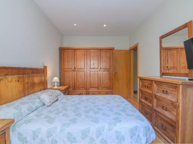 Piso en venta en Sant Boi de Llobregat, Vinyets Molí Vell. Piso con ascensor junto a Plaza Cataluña. Pisos Sant Boi de.