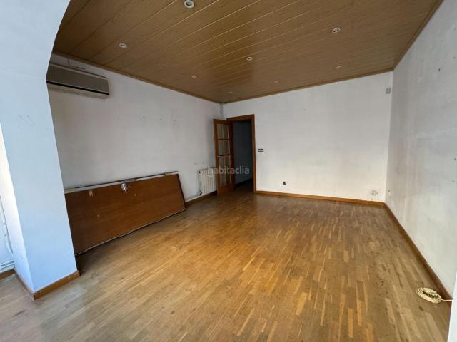 Piso en venta en Sant Boi de Llobregat, Vinyets Molí Vell. Piso de tres habitaciones en Sant Boi. Pisos Sant Boi de.