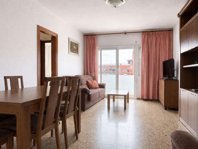 Piso en venta en Sant Boi de Llobregat, Vinyets Molí Vell. Piso en venta en Vinyets Plaza Catalunya, 4 dormitorios. Pisos Sant Boi de.