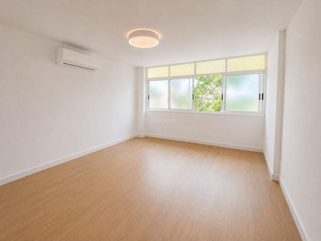 Piso en venta en Sant Boi de Llobregat, Camps Blancs. Piso completamente reformado a estrenar en Camps Blancs. Pisos Sant Boi de.