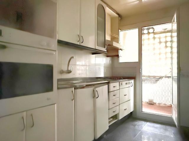 Piso en venta en Sant Boi de Llobregat, Casablanca. Planta baja exterior de 3 habitaciones en Casablanca. Pisos Sant Boi de.