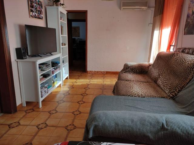 Piso en venta en Sant Boi de Llobregat, Ciutat Cooperativa Molí Nou. PISO EN VENTA CON INQUILINOS. ALTA RENTABILIDAD!. Pisos Sant Boi de.