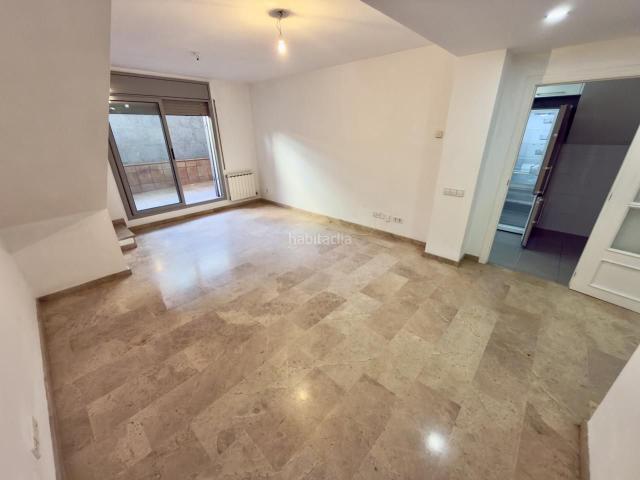 Piso en venta en Sant Boi de Llobregat, Marianao. Bonito dúplex con terraza en Marianao Benviure. Pisos Sant Boi de.