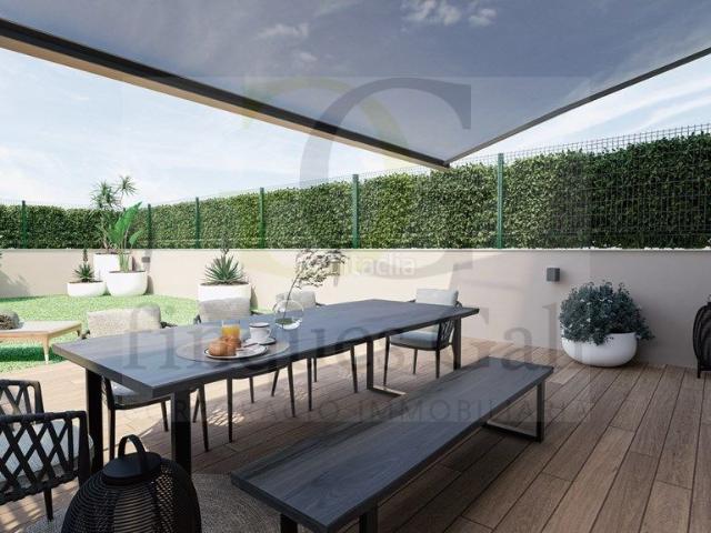 Piso en venta en Sant Fruitós de Bages. Sant Fruitós de Bages Obra Nueva. Planta Baja de 3 habitaciones con jardin de 130 m2. Incluye Garaje Privado Box de 25 m2. Pisos Sant Fruitós de.