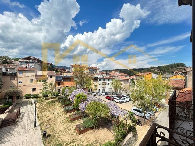 Piso en venta en Sant Hilari Sacalm. PISO A ESTRENAR EN EL CENTRO DE SANT HILARI SACALM SEGUNDA PLANTA. Pisos Sant Hilari.