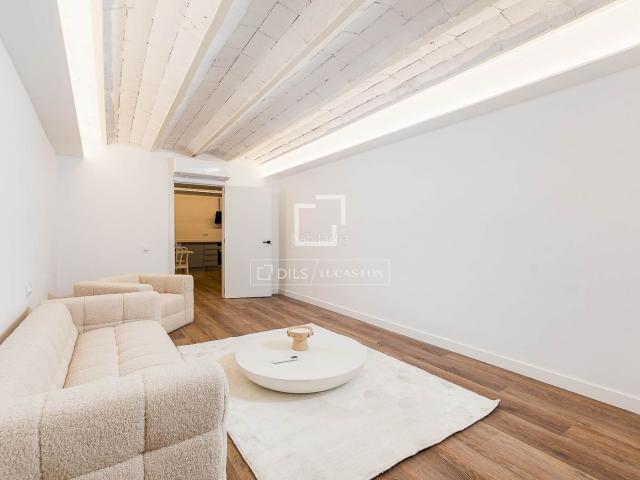 Piso en venta en Sant Joan de Vilatorrada. Piso en excelentes condiciones de 2 dormitorios con 8m terraza en venta en Gótico. Pisos Sant Joan de.