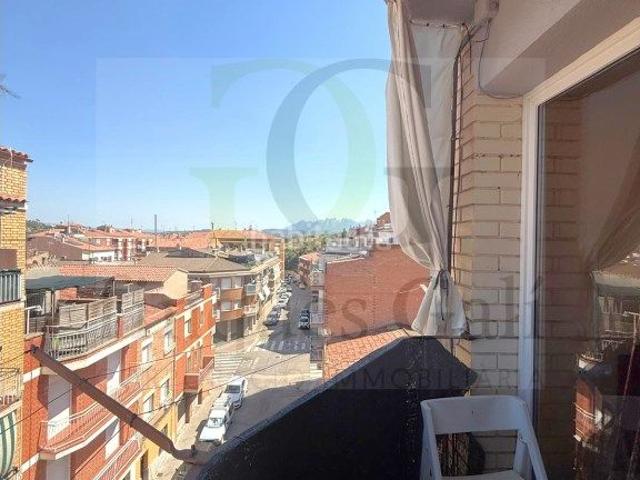 Piso en venta en Sant Joan de Vilatorrada. Sant Joan de Vilatorrada Piso de 2 habitaciones totalmente reformado con balcón y trastero ideal para parejas o inversores. Pisos Sant Joan de.