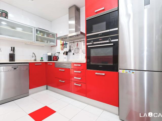 Piso en venta en Sant Joan Despí, Centre. Piso de 120 m con 4 dormitorios y terraza en Sant Joan Despí. Pisos Sant Joan.