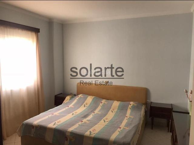Piso en venta en Sant Joan Despí, Les Planes. Piso totalmente exterior con agradable balcón. Pisos Sant Joan.