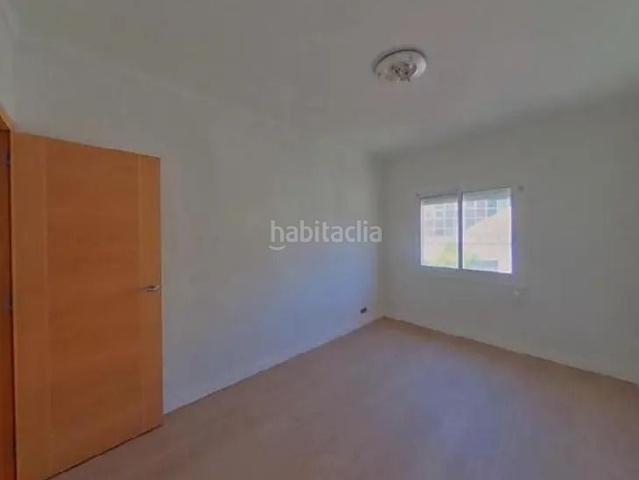 Piso en venta en Sant Joan Despí, Les Planes. Sant Joan Despí Barcelona. EN RENTABILIDAD se vende alquilado, no se puede visitar ni hipotecar. Pisos Sant Joan.