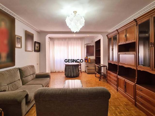Piso en Venta en Sant Josep Zona Hospital