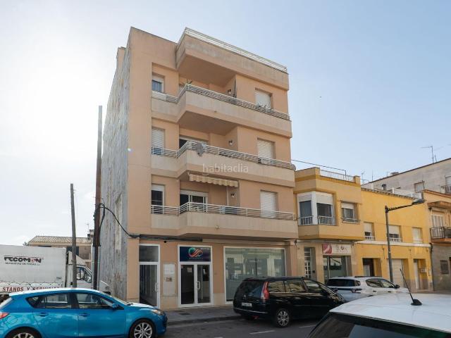 Piso en venta en Sant Jaume d´Enveja Costa Dorada. Piso en venta en la calle principal de Sant Jaume dEnveja. Pisos Sant Jaume.