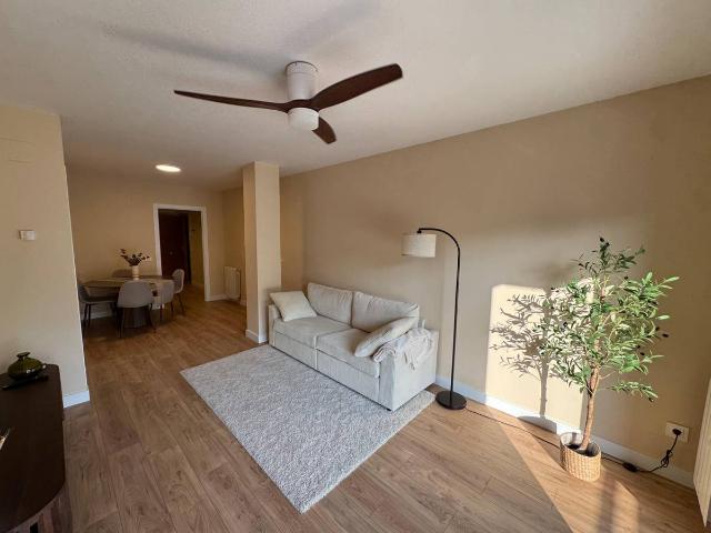 Piso en Venta en Sant Jaume de Llierca