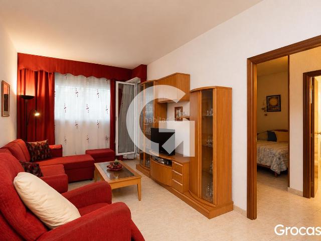 Piso en venta en Sant Vicenç dels Horts. Encantador piso en el centro con 3 habitaciones y balcón. Pisos Sant Vicenç dels.