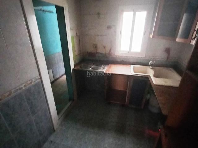Piso en venta en Santa Margarida i els Monjos, Els Monjos. Piso a reformar con cuatro habitaciones. Pisos Santa Margarida i els.