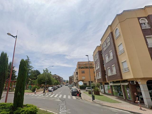 Piso en venta en Santa Marta de Tormes. INMUEBLE EN RENTABILIDAD NO SE PUEDE VISITAR. NO COBRAMOS HONORARIOS AL COMPRADOR INMUEBLE EN RENTABILIDAD NO SE PUEDE VISITAR. Pisos Santa Marta de.
