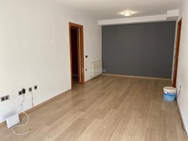 Piso en venta en Santa Coloma de Farners. ACTUALMENTE ALQUILADO HASTA FINAL DE AÑO. Pisos Santa Coloma de.