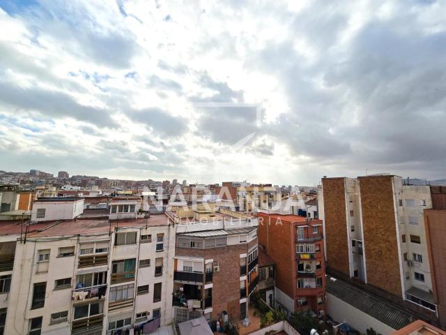 Piso en venta en Santa Coloma de Gramenet, Centre. Piso con Balcón y Ascensor en Centro, Santa Coloma de Gramenet. Pisos Santa Coloma de.