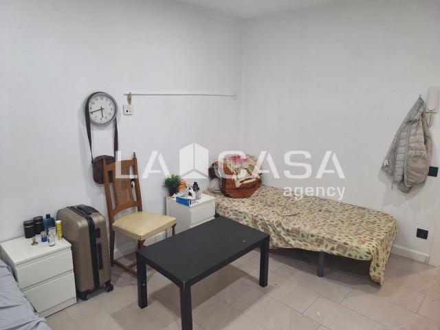 Piso en venta en Santa Coloma de Gramenet, Fondo. Piso en venta en Calle de Beethoven. RAFAELPisos Santa Coloma de.