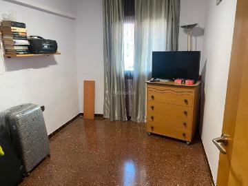 Piso en venta en Santa Coloma de Gramenet, Riu Sud. PISO AMPLIO, EXTERIOR Y SOLEADO EN SANTA COLOMA DE GRAMENET. Pisos Santa Coloma de.