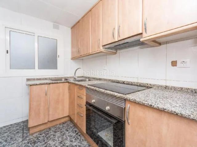 Piso en venta en Santa Coloma de Gramenet, Riu Sud. Santa Coloma de Gramenet Barcelona. EN RENTABILIDAD se vende alquilado, no se puede visitar ni hipotecar. Pisos Santa Coloma de.