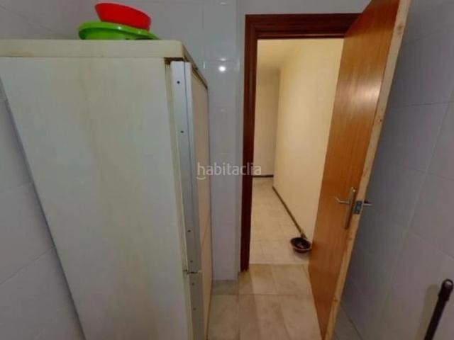Piso en venta en Santa Coloma de Gramenet, Santa Rosa. Santa Coloma de Gramenet, Barcelona. EN RENTABILIDAD se vende alquilado, no se puede visitar ni hipotecar. Pisos Santa Coloma de.