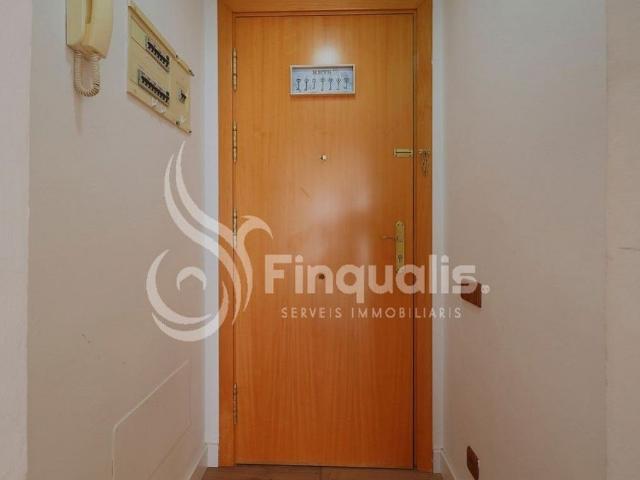 Piso en venta en paseo Francesc Macià, Santa Eulàlia de Ronçana, de 40 m² 1 habitación por 190.000